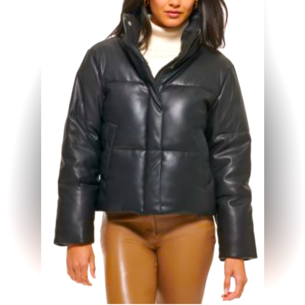 NWT- Women’s Faux-Leather Short Puffer Jacket, color black, size L.